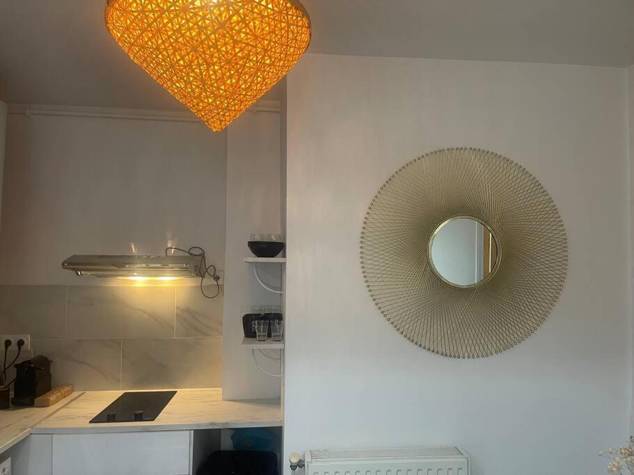 Mira - Sublime Apartment Close To Train Station Corbeil-Essonnes Luaran gambar